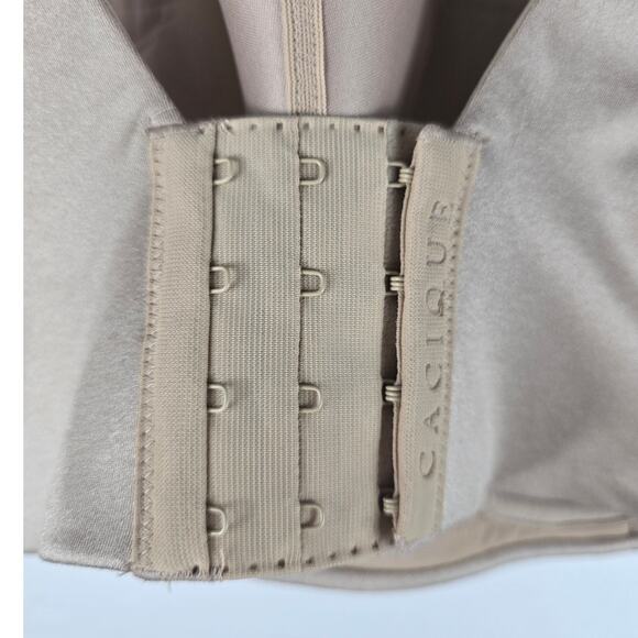 Cacique Collection Invisible Back Smoother Lightly LIned No WIre Bra 50C NWT - Picture 3 of 7